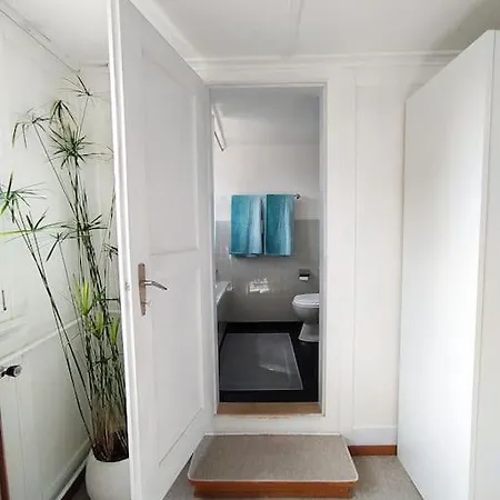 Lägenhet Studio Im Dorfkern Von Umgeben Von Einem Garten *
